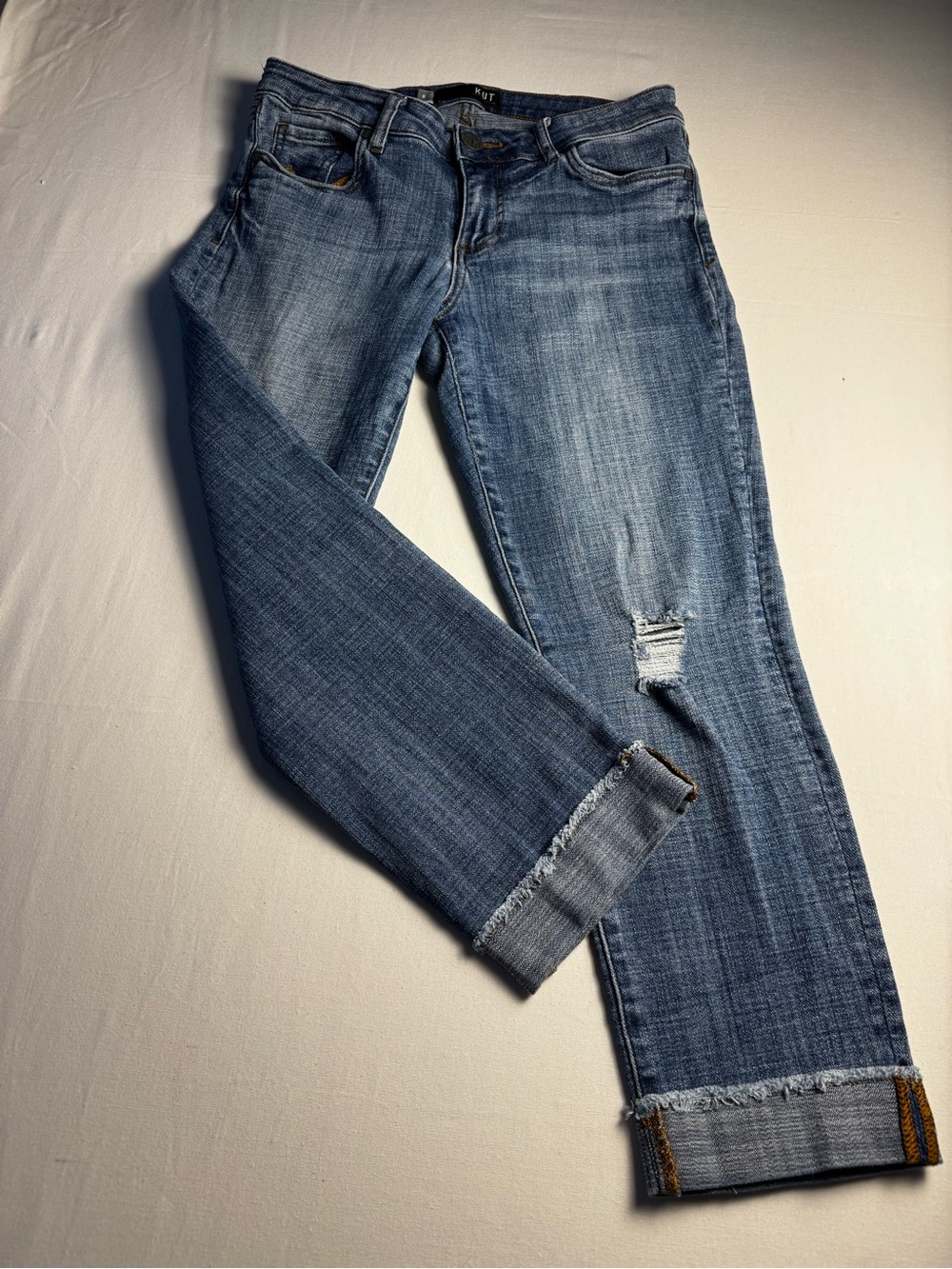 KUT from the Kloth Amy Crop Straight Leg Jeans in a versatile medium blue wash